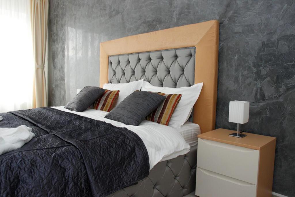 Apartament Safir Braşov Esterno foto